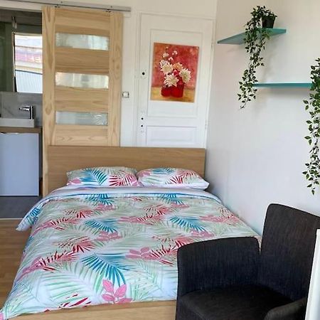 Le Cosy Tassin - Rez De Jardin Apartman Kültér fotó